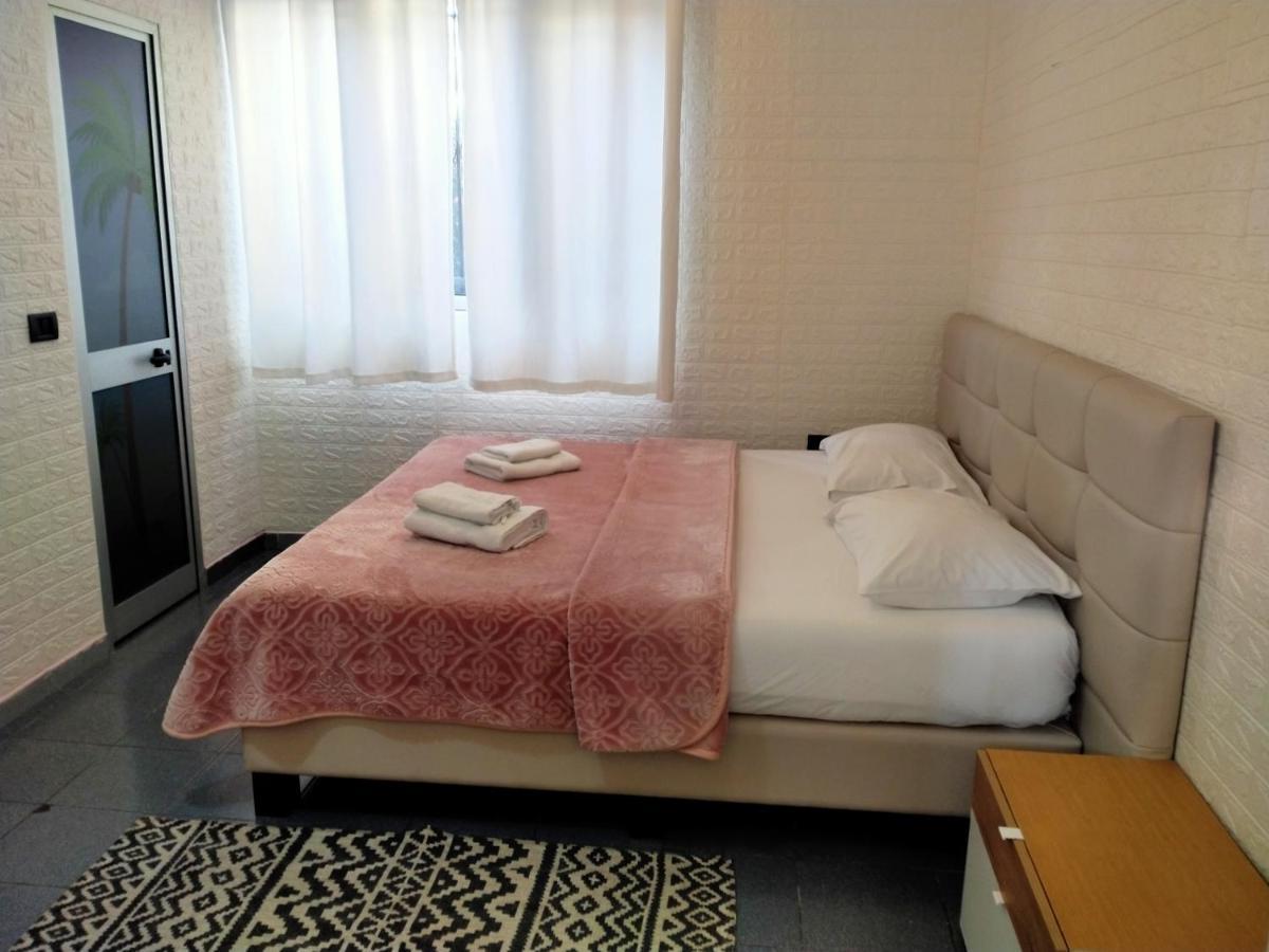 Orange Villa Hotel Tirana Exterior photo