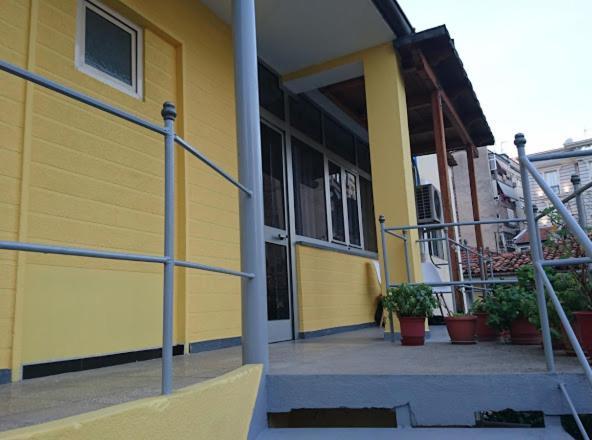 Orange Villa Hotel Tirana Exterior photo