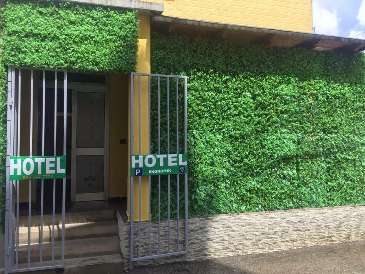Orange Villa Hotel Tirana Exterior photo